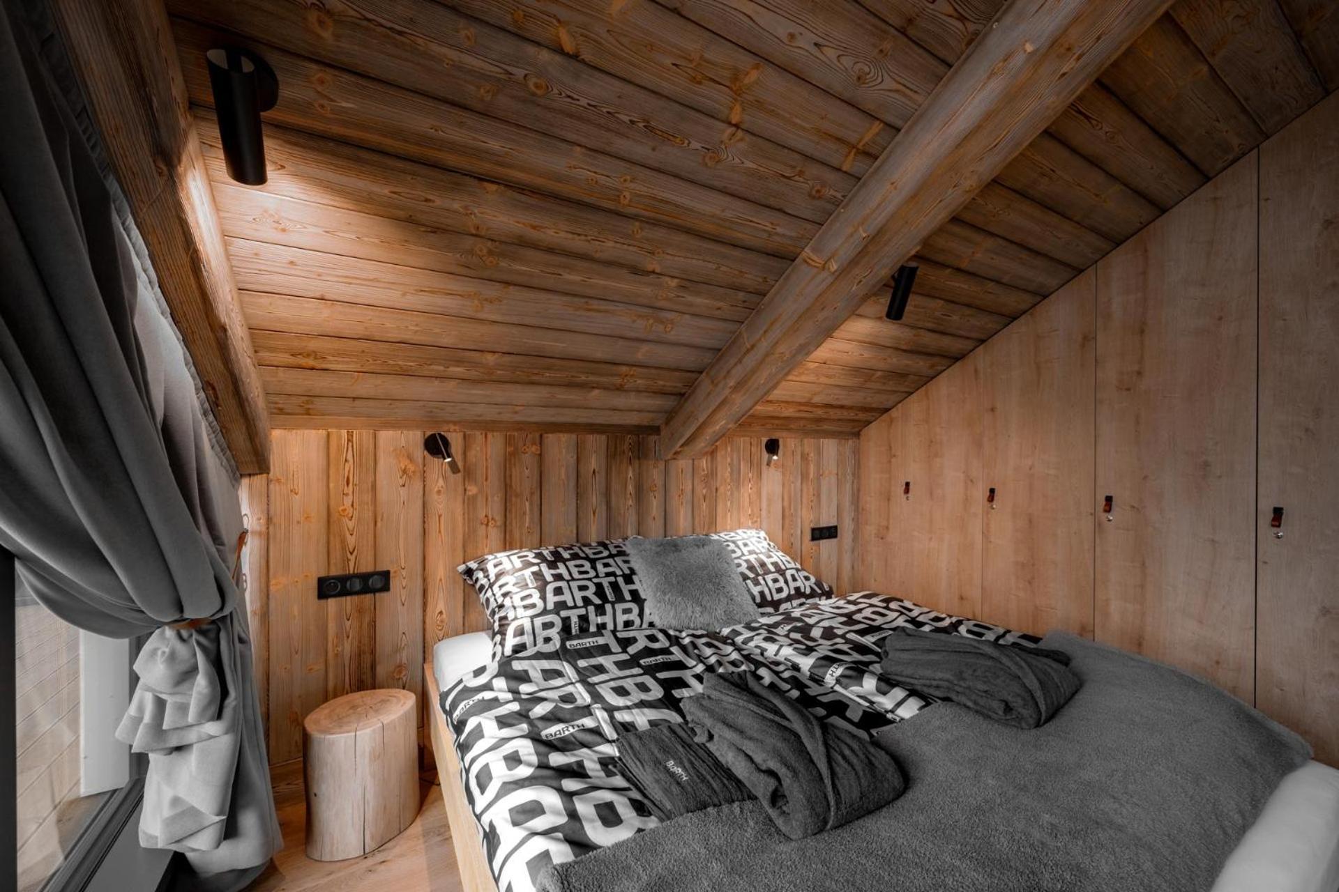 Luxusni Barth - *